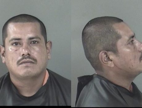 Man batters girlfriend, barricades himself in Vero Beach home, officials say