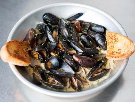 New England Eatery: Next best thing to being there