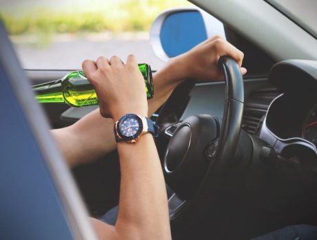Woman drives drunk with kids in car