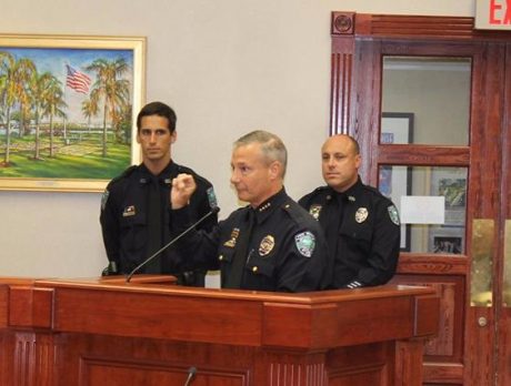 Officers who saved bridge jumper get Life Saving Award