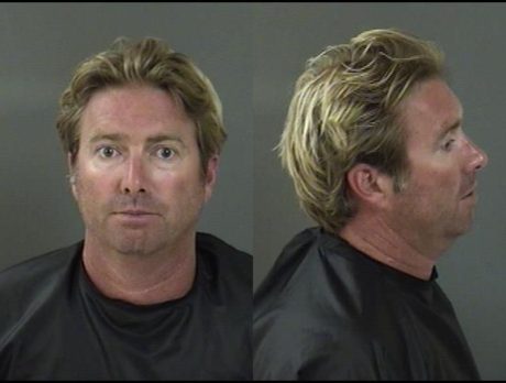 Drunk man arrested after punching bar windows