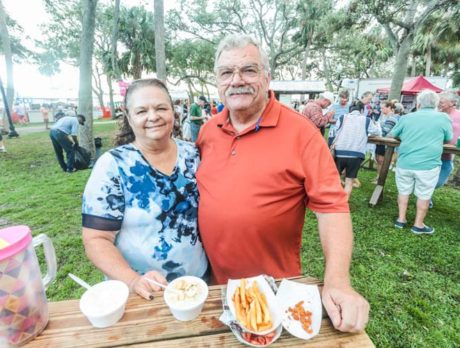 Clam lovers stuff selves to the gills at Sebastian fest
