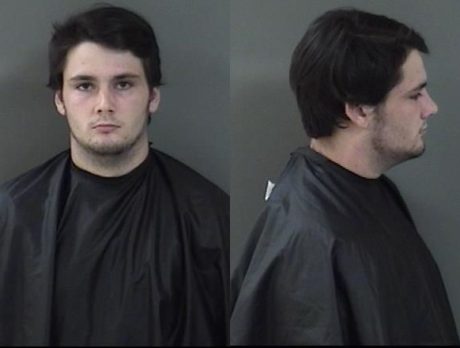 Man exposes himself to postal worker