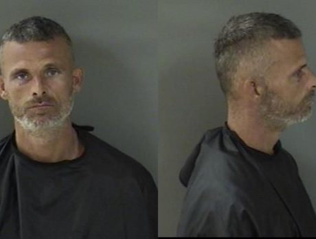 Man with machete arrested after death threats