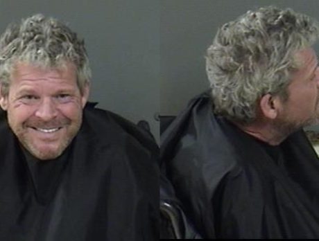 Man with one leg grabs deputy’s crotch