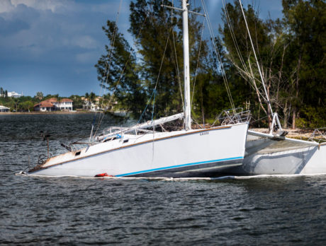Photos, Video – Boat that caught fire sinks near 17th Street Bridge