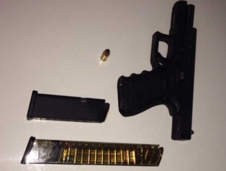 3 injured over weekend in shootings, stabbing