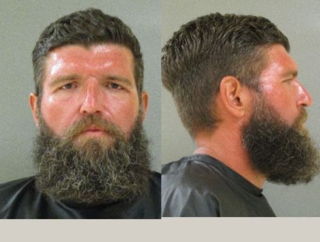 Pair suspected of taking heroin while child in vehicle