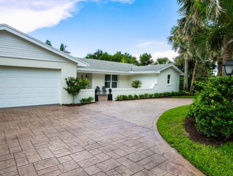 Life’s a ‘breeze’ in beautiful Moorings home near ocean