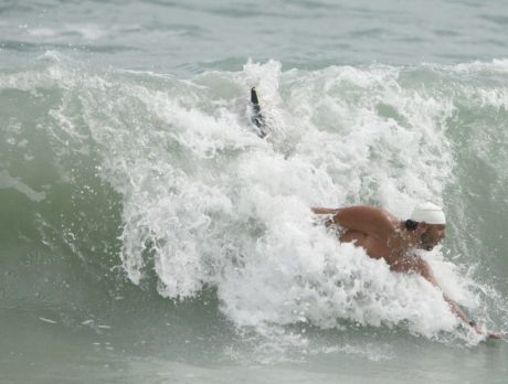 Bodysurfing competition