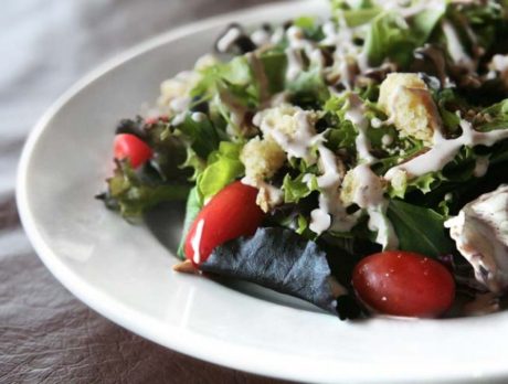 DINING – Riverfront Chill & Grill