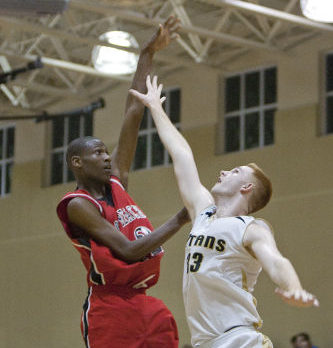 Vero Beach Boys basketball championship game