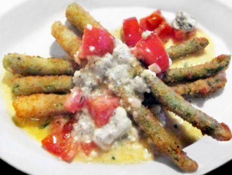 DINING: The Chart House: Up the road, an oldie but goodie