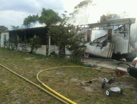 Fire displaces family of 3 in Roseland