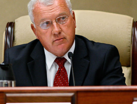 Vero Beach City Manager to retire Oct. 15