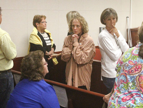 Simpson Murder: Jury begins its deliberations