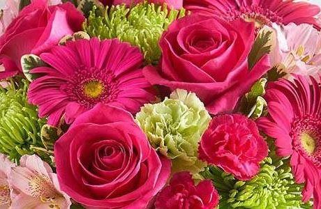 Celebrate Your Community of Moms on Mother’s Day
