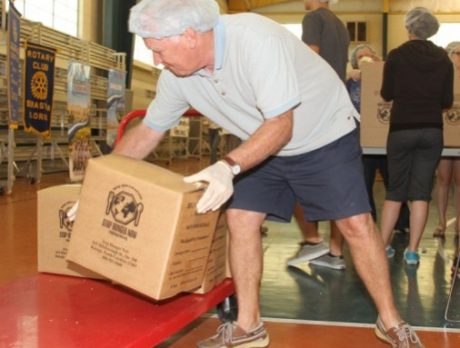 Packaging 100,000 nutritious meals for hungry children