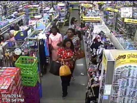 Fellsmere Police seeking 4 suspects in Dollar General theft