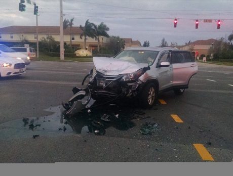 Crash on Indian River Boulevard sends 6 to hospital