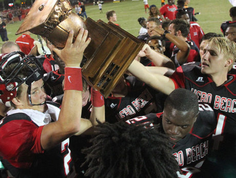 Vero Beach stuns Sebastian 35-6 in Scholarship Classic