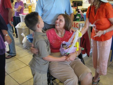 Sun Up clients make Easter special for Hibiscus Children