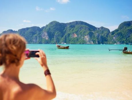 Summer Tips to Protect Your Smartphone