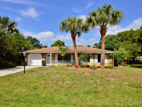 Totally remodeled pool home ready to enjoy this summer