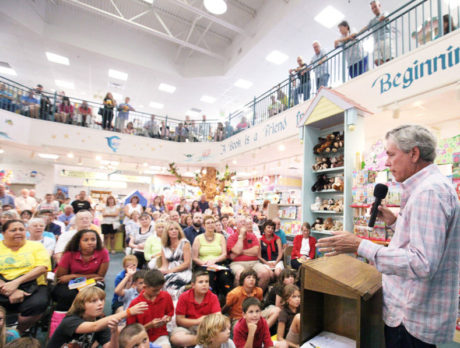 Coastal Wrap: Carl Hiaasen, Art Mundo and Vero’s Art Stroll