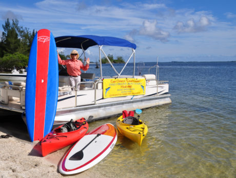 Captain Christy Lenz teaches passengers about lagoon