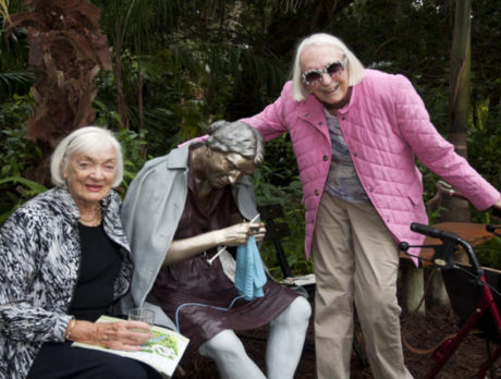 Lifelike Seward Johnson sculptures featured at McKee Botanical Garden