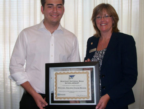 Seacoast National Bank awards scholarships