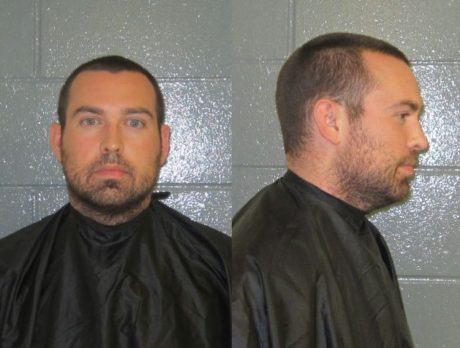Jones held woman hostage in apartment where Duve later killed