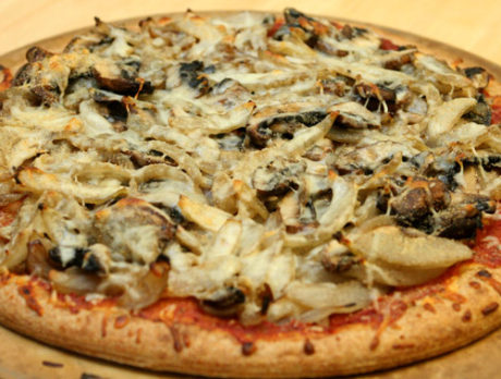 EATS: Movie night means pizza!