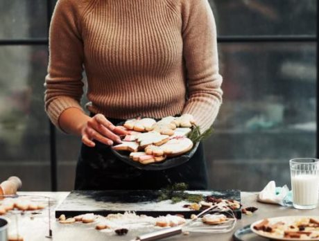 Holiday Party Survival Guide: Tips to Avoid Weight Gain