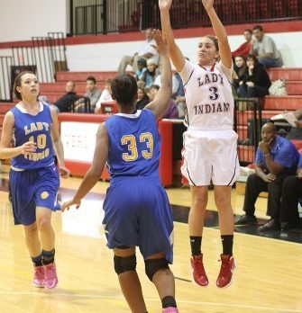 Vero Beach falls to Martin County 52-46