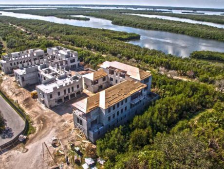 Windsor condo complex arises along Jungle Trail