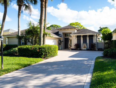 Sleek Indian River Club courtyard home is way above par