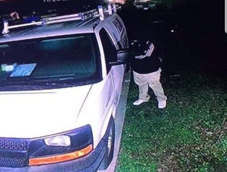 Police: Homeowner shot trying to stop vehicle burglar