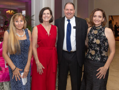 Sweet on supporters at UP’s lovely Valentine Ball