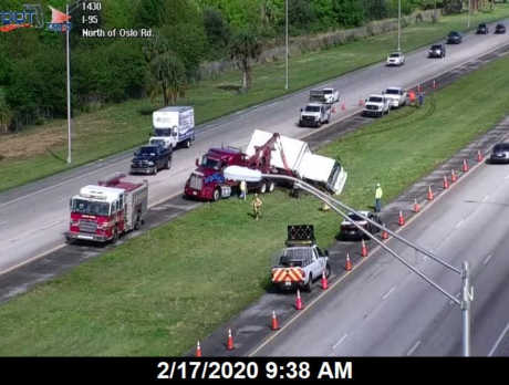 Several hurt after two-vehicle crash on SB I-95