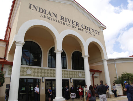 County commission allows retail shops to expand outside
