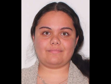 Deputies searching for missing woman