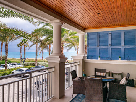 Upgraded Ocean Park condo sits in heart of seaside village