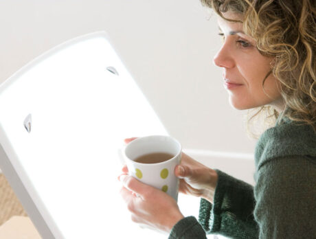 Light therapy lamps shown to ease seasonal depression