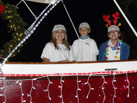 ‘Reverse Christmas Parade’ was a (spread the) joy ride