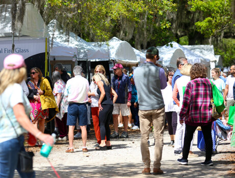 Vero after 2 years of COVID: Once again, big crowds – and nary a mask in sight