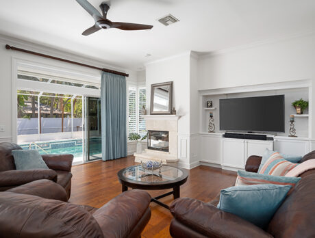 Waterfront home between the bridges is ‘move-in ready’