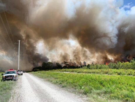 Buffer West Fire reignites, grows to 1,200 acres, officials say