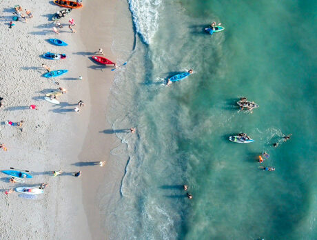 ‘Race to the Wreck’ draws an aquatic – and patriotic – crowd